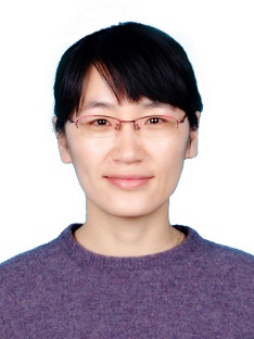 A person wearing glassesDescription automatically generated with low confidence